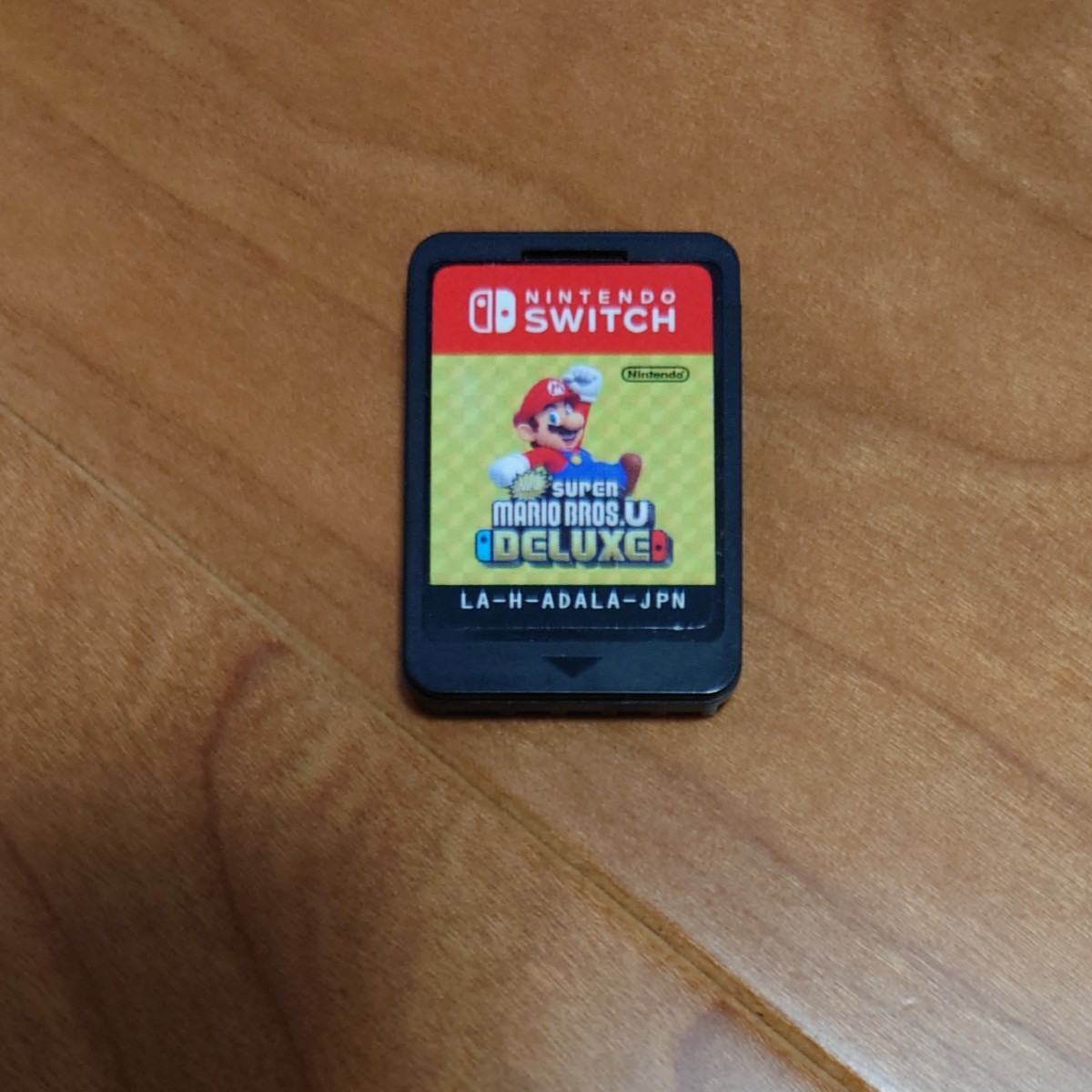 Nintendo Switch　NewスーパーマリオブラザーズUデラックス