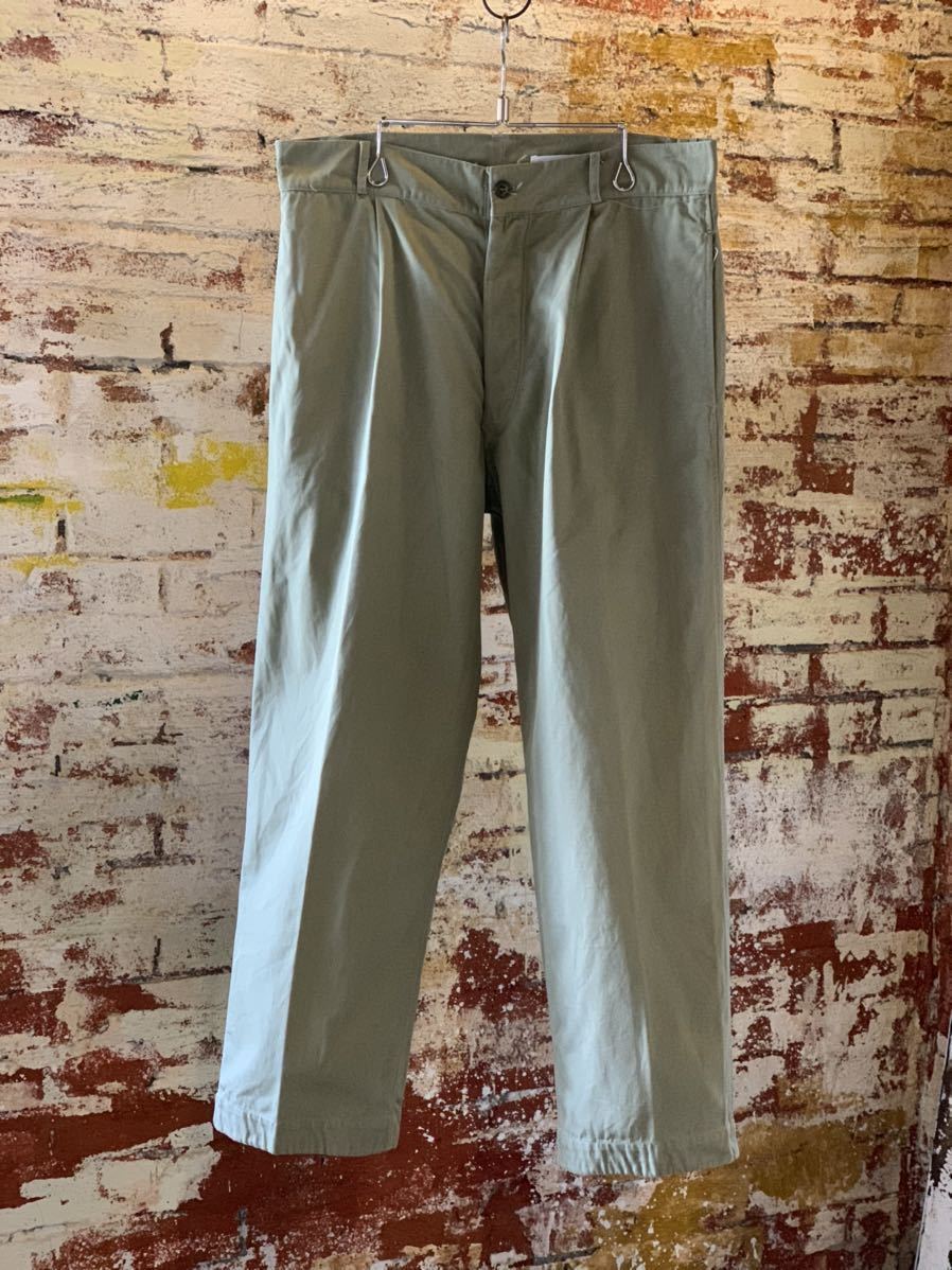 60s ITALIAN MILITARY CHINO TROUSERS ヴィンテージ ビンテージ イタリアミリタリー チノトラウザーズ チノパンツ タック 50s トラッド_画像1