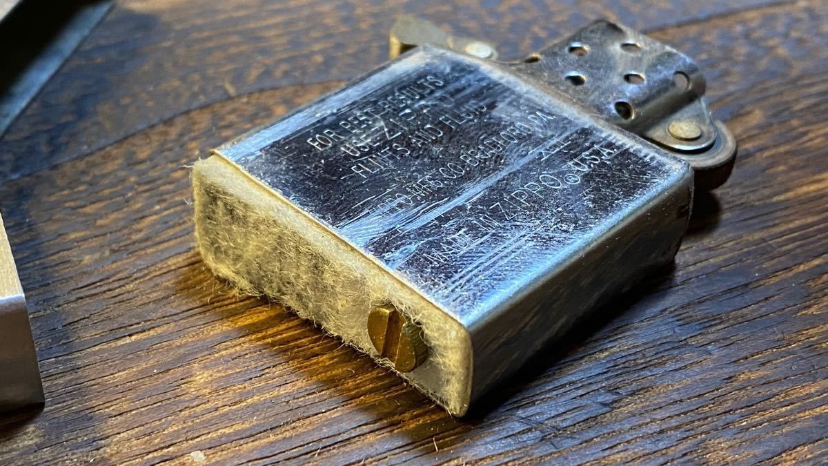Zippo 1932 Replica 2nd Release シャープ無地シンプルでゴツい
