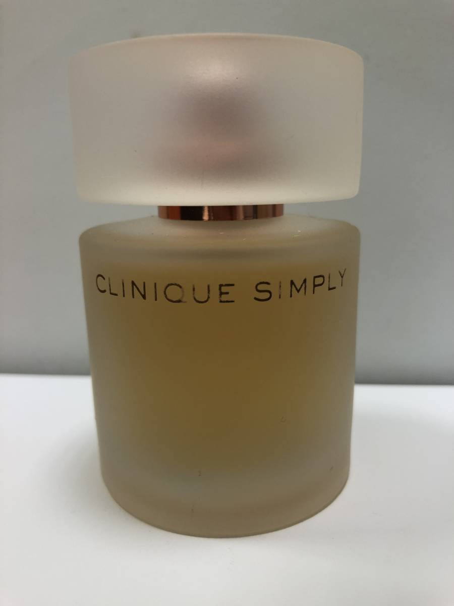 A 3583 香水 CLINIQUE クリニーク SIMPLY シンプリー パルファム 50ml ほぼ満量(クリニーク)｜売買されたオークション情報、yahooの商品情報をアーカイブ公開 オークファン（aucfan.com）