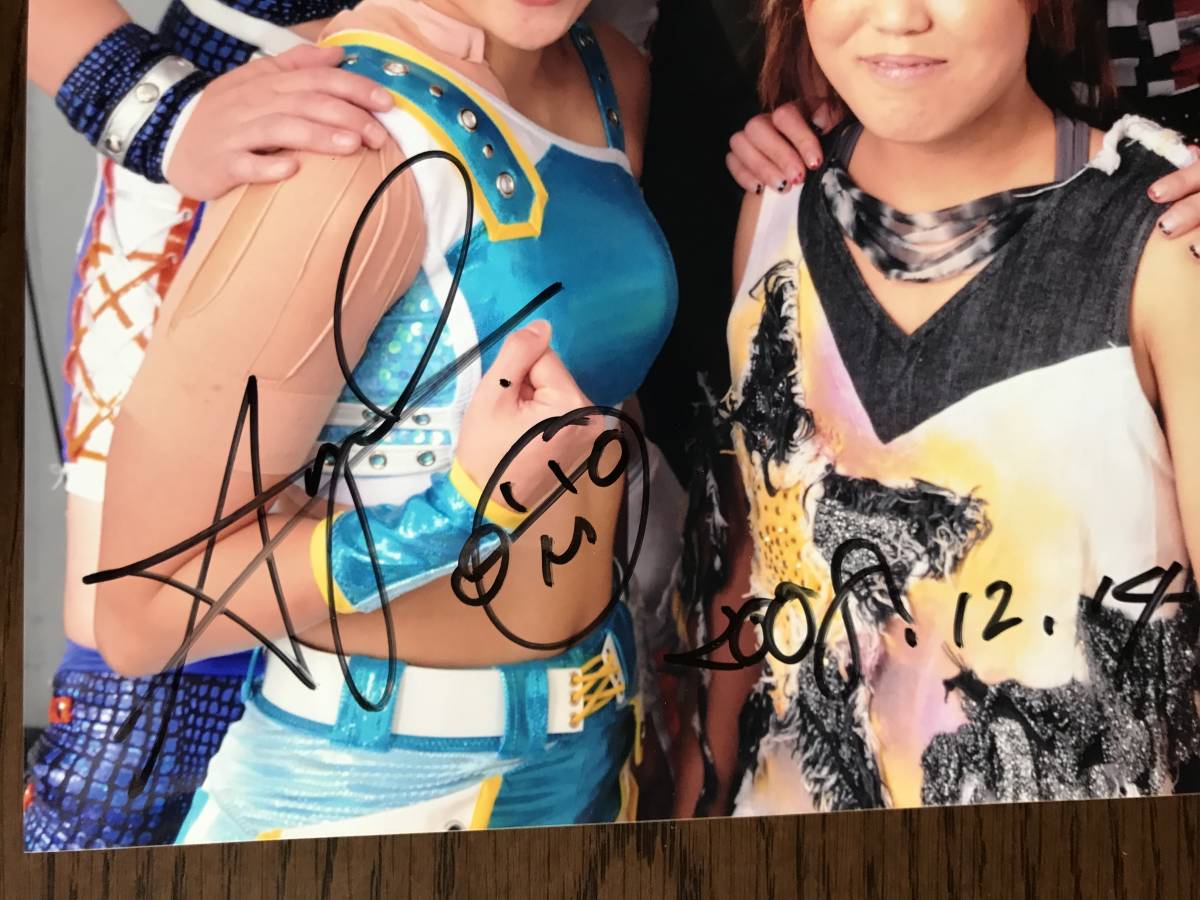  chestnut .... autographed portrait ① woman Professional Wrestling self writing brush autograph popular beautiful person less la-A*YU*MI