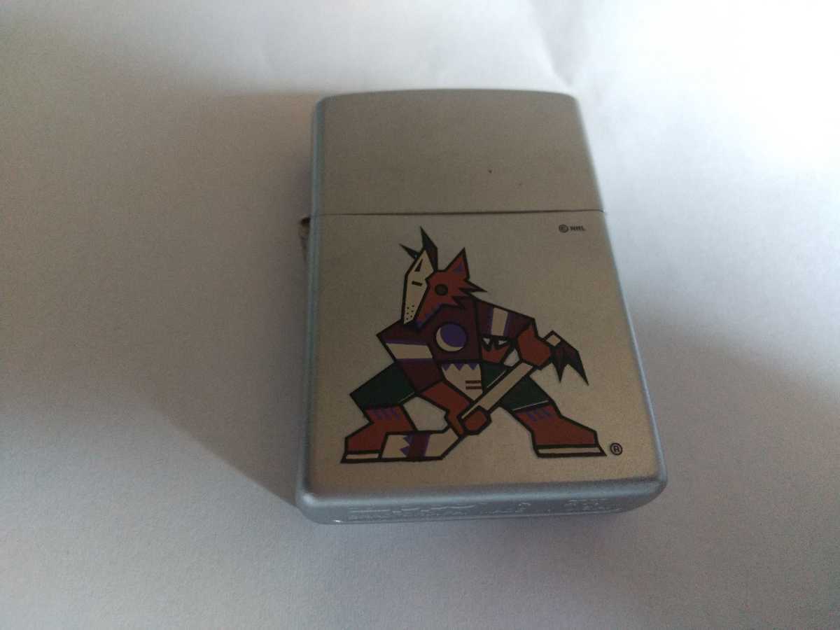 良柄貴重Zippo！！世界最高峰のアイスホッケーリーグ！NHLのジッポー！！2000年製(インナー1999年製)！ビンテージ年代物ジッポー！_画像2