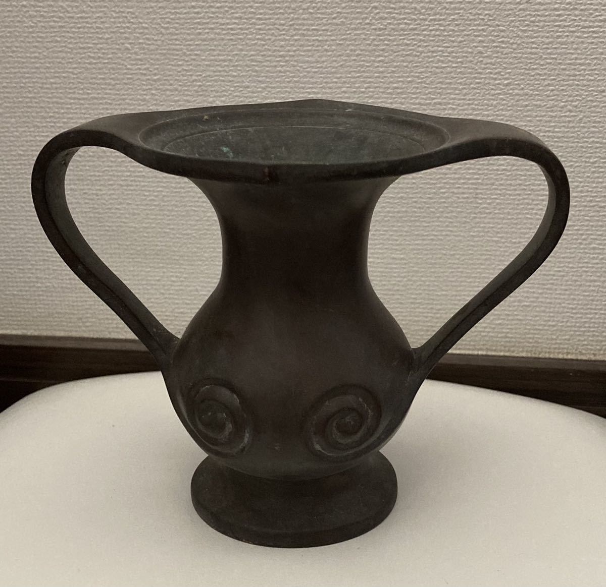 激安大特価！ アジアン雑貨　アンティーク　エスニックな青銅器の花瓶　フラワーベース　送料無料 花瓶