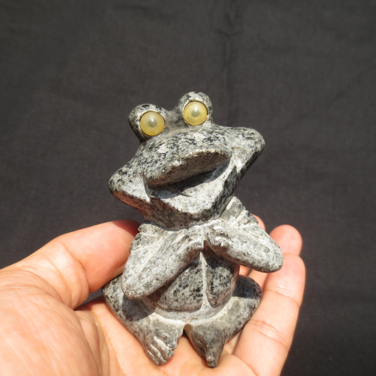 .... frog .. float . lovely Frog ornament ornament miscellaneous goods .. stone. objet d'art stone. frog free shipping KA02