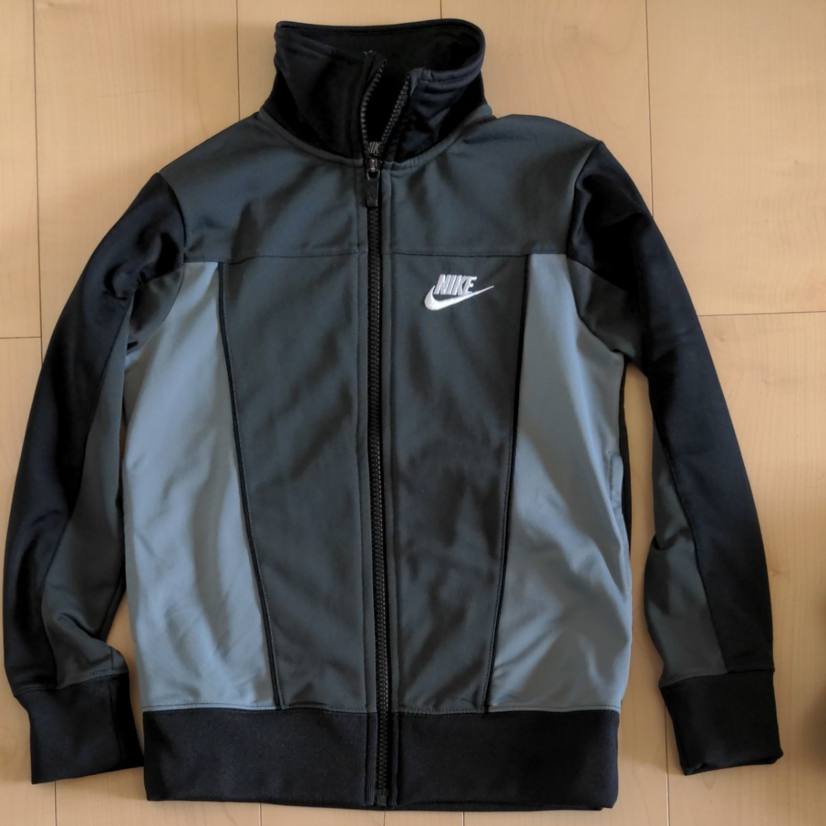 NIKE ジャージ上下セット　140