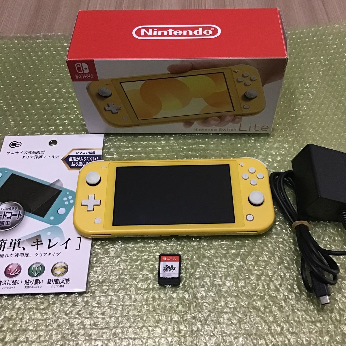 ニンテンドースイッチライト Switch lite 本体 + 純正AC ニンテンドースイッチライト Switch lite 本体 + 純正AC