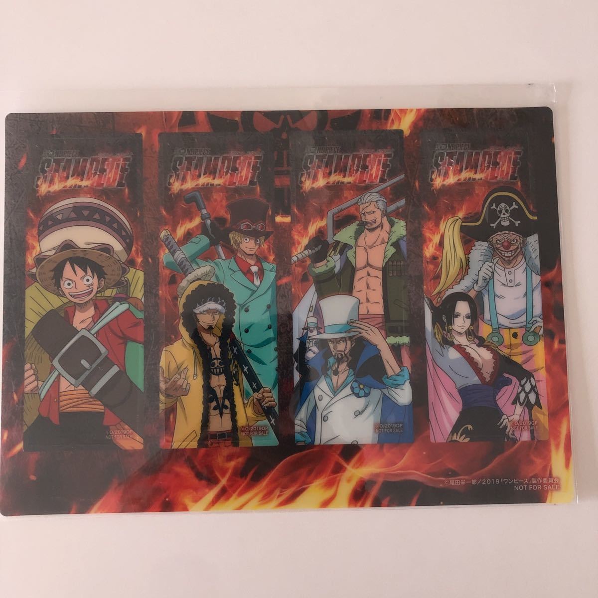 ワンピース 非売品 クリアしおり スタンピード ルフィ ハンコック トラファルガー ロー サボ スモーカー ルッチ バギー One Piece 売買されたオークション情報 Yahooの商品情報をアーカイブ公開 オークファン Aucfan Com