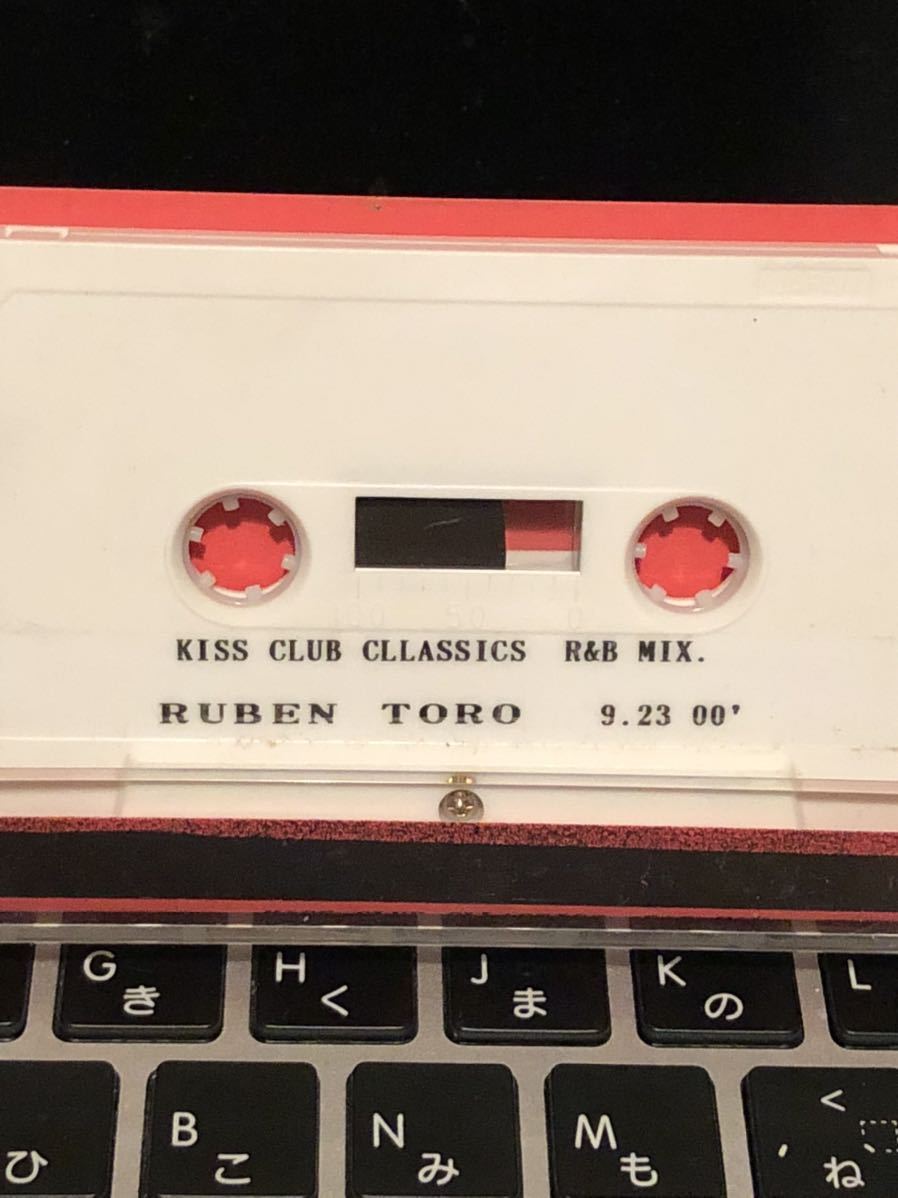 CD есть LIVE MIXTAPE DJ RUBEN TORO LIVE KISS CLUB CLASSICS R&B MIX*LARRY LEVAN HOUSE FRANKIE KNUCKLES RUBEN TORO timmy regisford