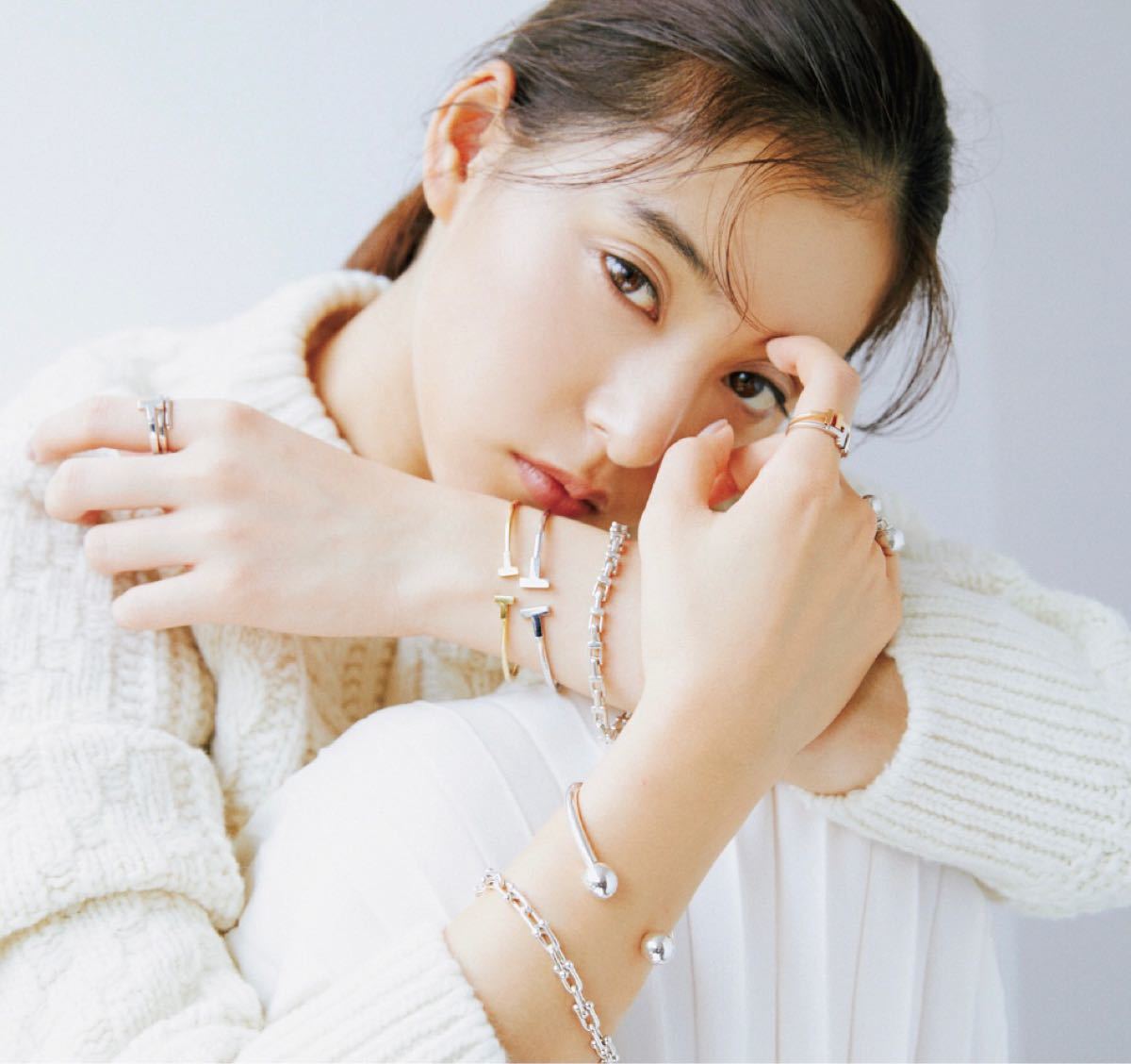 高級素材 Tワイヤー 18k 芸能人着用 ブレスレット バングル 高級素材 Tワイヤー 18k 芸能人着用 ブレスレット バングル