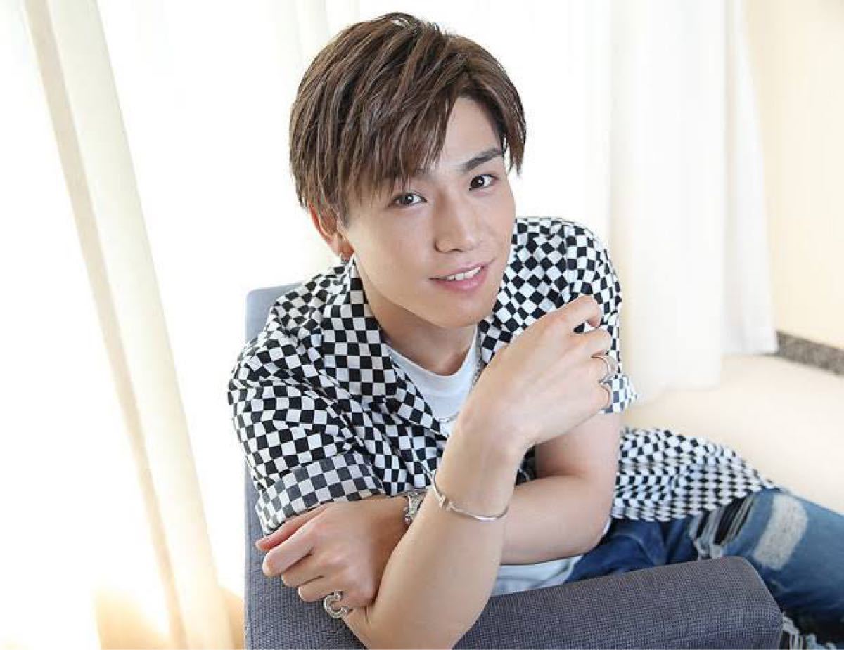 高級素材 Tワイヤー 18k 芸能人着用 ブレスレット バングル 高級素材 Tワイヤー 18k 芸能人着用 ブレスレット バングル