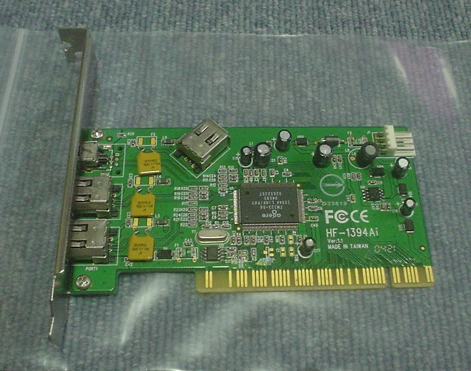 Использовал HF-1394AI IEEE1394 FireWire 400 PCI Card Jiunk