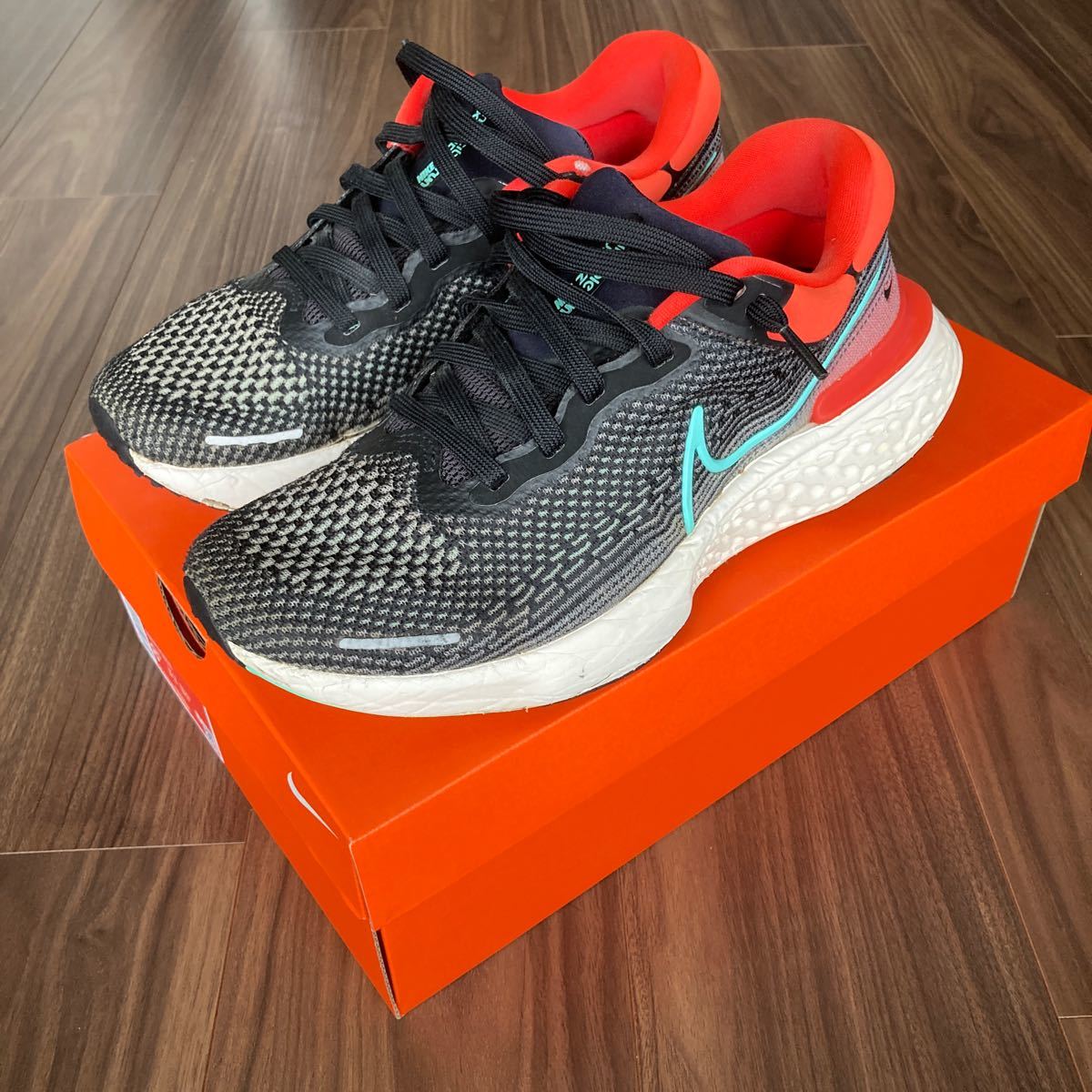 ナイキ ズームX インヴィンシブル ラン フライニット NIKE ZOOMX INVINCIBLE RUN FK