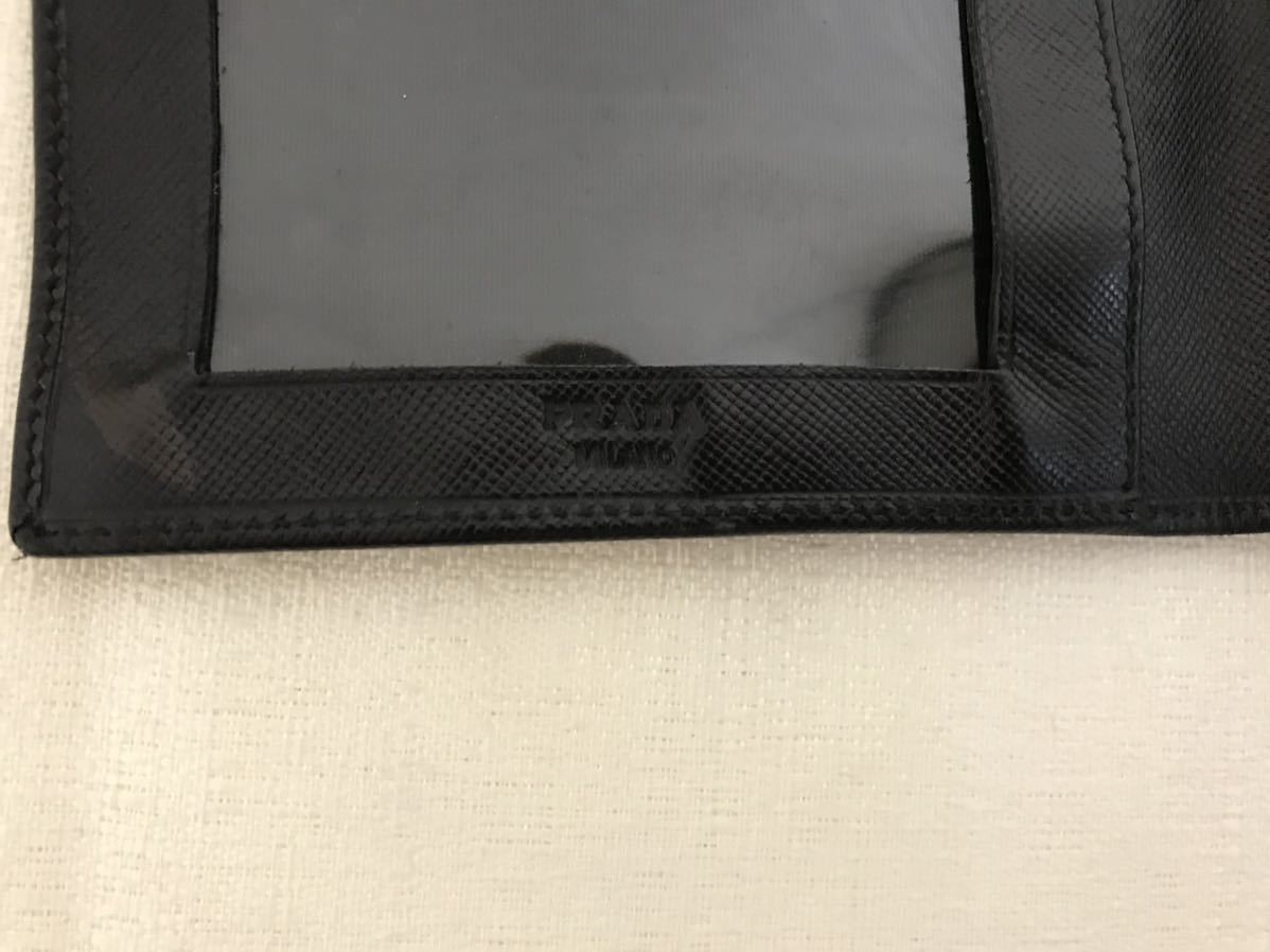 本物プラダPRADA本革サフィアーノレザー二つ折りカードケースパス名刺