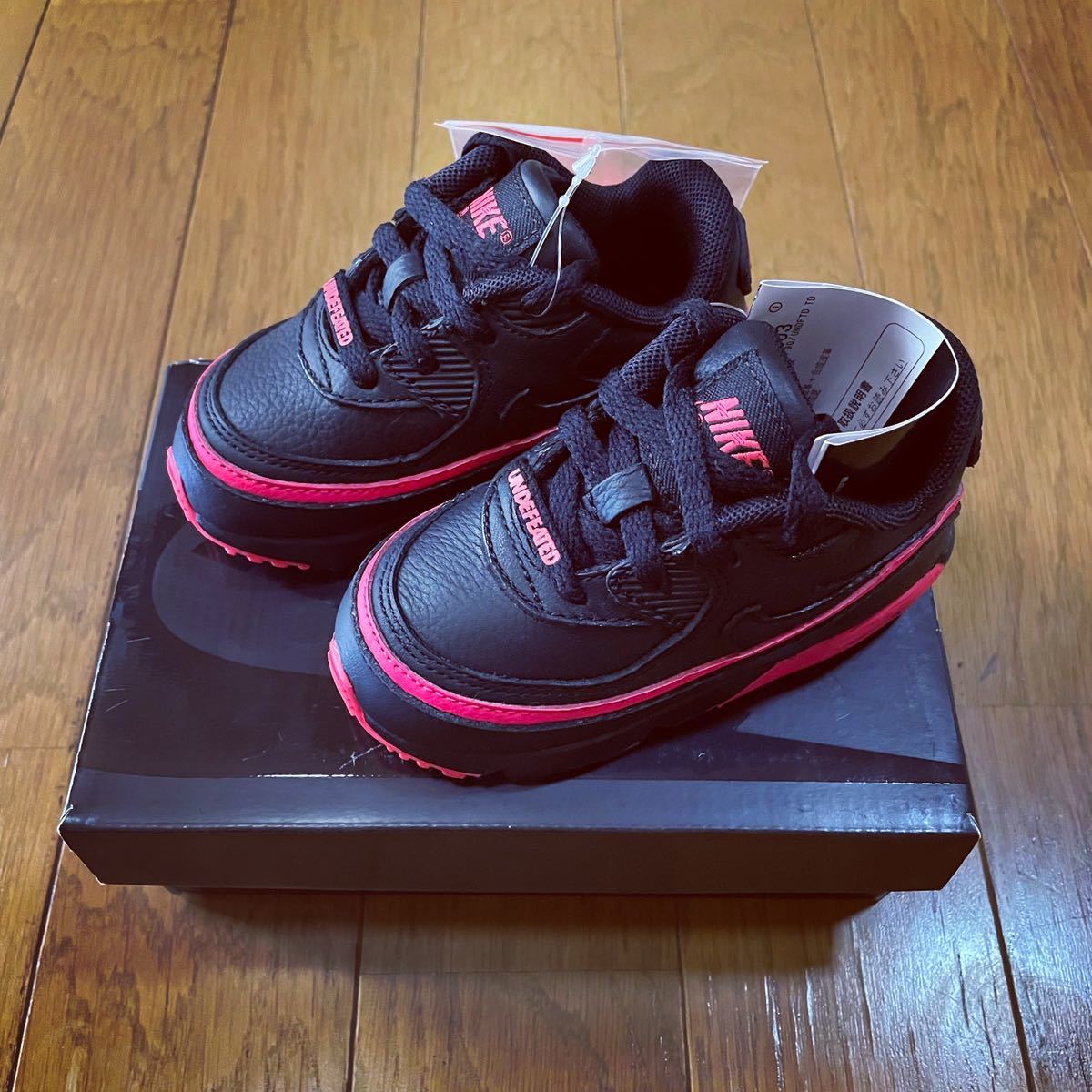 12cm UNDEFEATED NIKE TD AIR MAX 90 BLACK/RED_画像1