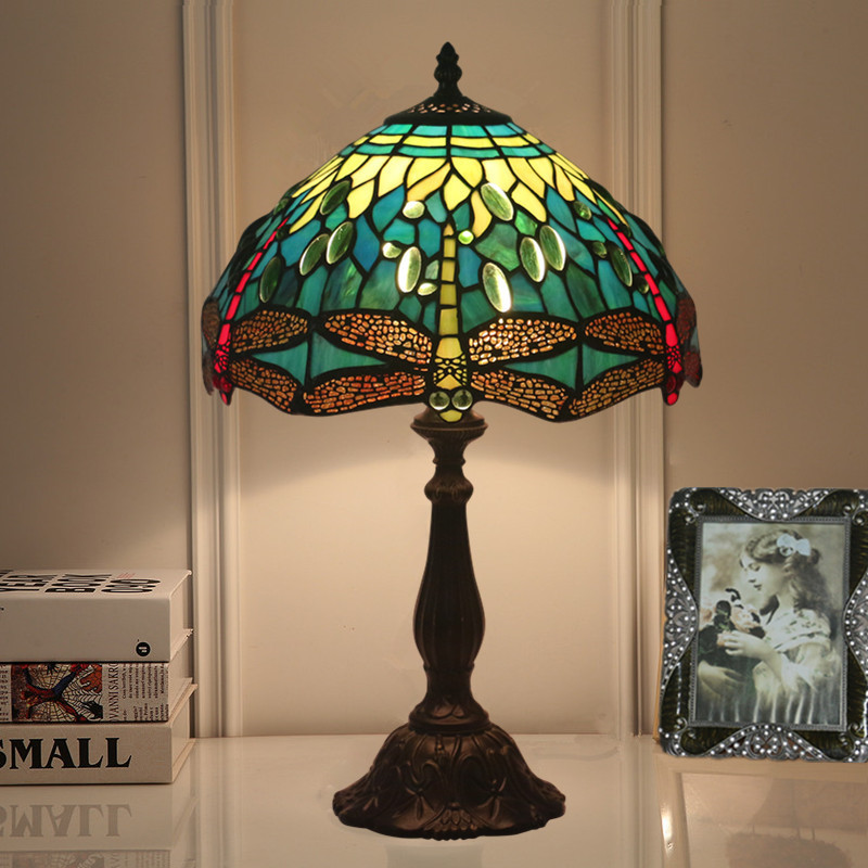 ◆美品◆芸術品◆ステンドランプ 蜻蛉柄 室内装飾 ステンドグラス レトロな雰囲気 ティファニー テーブルスタンド 照明
