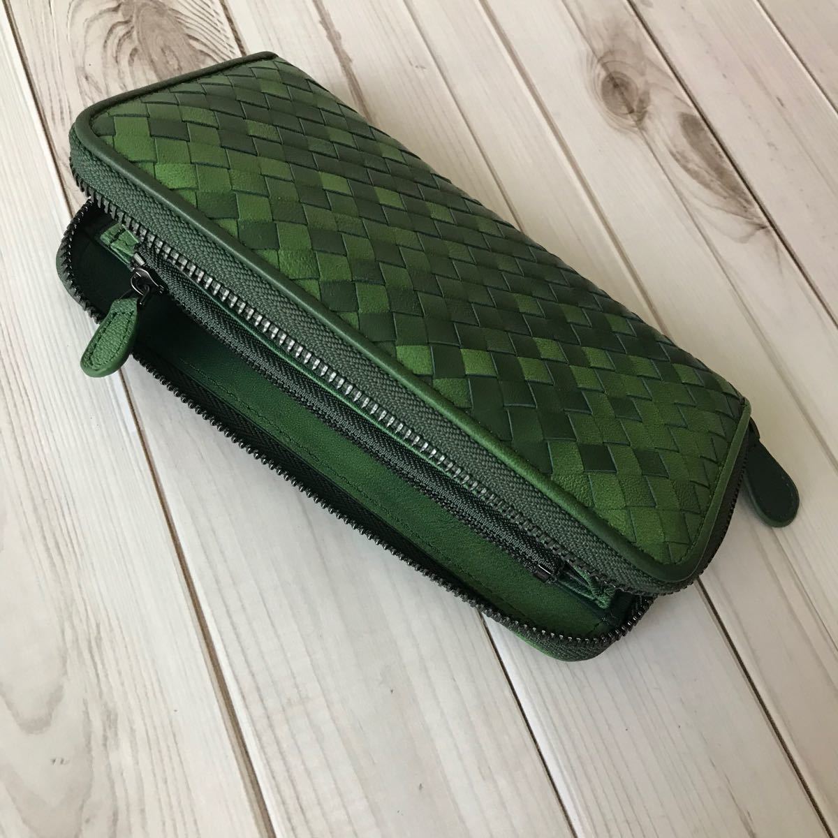 限定商品 イタリア製 希少ラムスキン本革編み込み 長財布/羊革 限定商品 イタリア製 希少ラムスキン本革編み込み 長財布/羊革