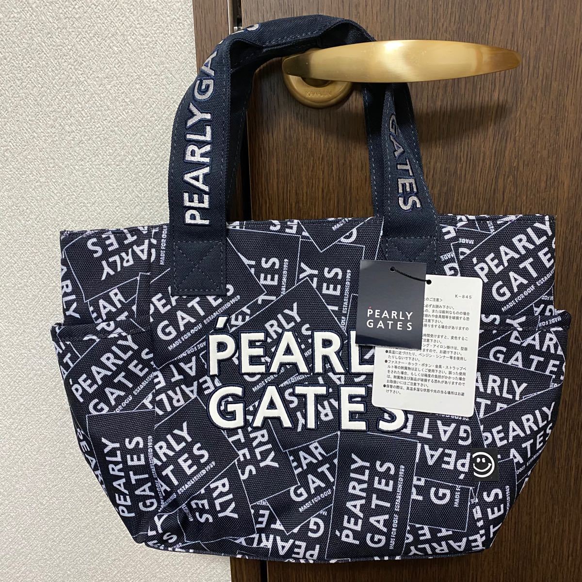 パーリーゲイツPEARLYGATES今季最新作 ステッカー柄カートバッグ パーリーゲイツPEARLYGATES今季最新作 ステッカー柄カートバッグ