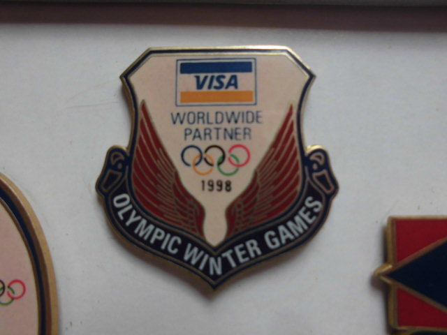 【非売品】1998年第１８回冬季オリンピック　長野大会　オリジナルピンバッジ４種セット。おまけにハイテクキーホルダー_画像2