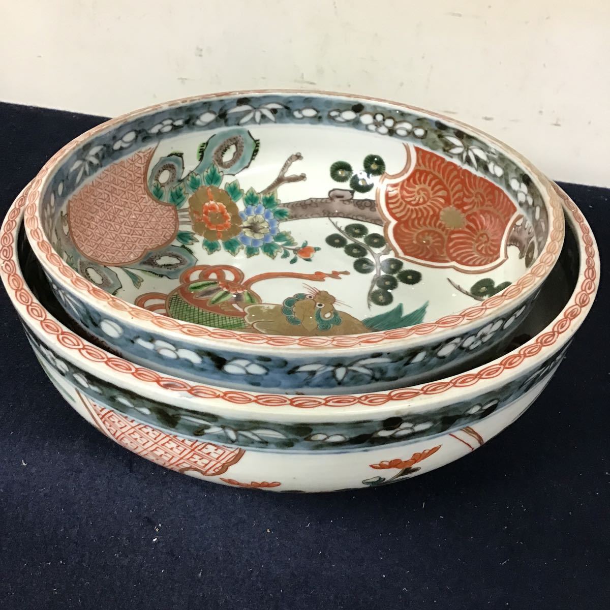売れ筋新商品 江戸期 古伊万里 大鉢 中鉢 大小 金唐草模様 金彩玉獅子 商品はお値下げ可能 【名鉢】江戸時代後期 古伊万里 染錦 金彩色絵 梅花に福壽文字 28.7cm大鉢 食器