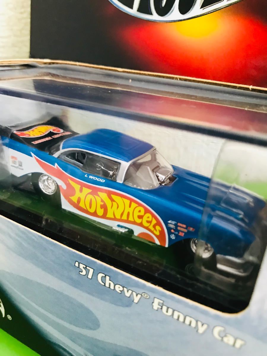 100% Hot WHeeLs ホットウィール '57 Chevy Funny Car レースチームカラー