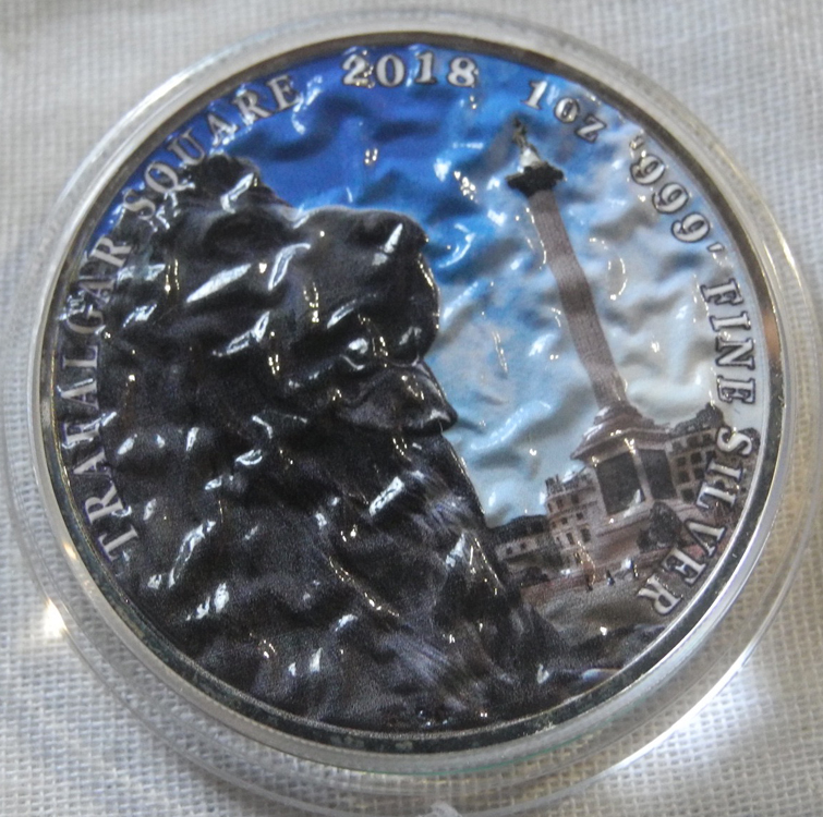 イギリス 2ポンド銀貨 1oz 2018年 トラファルガースクエア カラーコイン 純銀1オンス_画像1