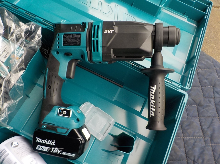 ケース マキタ 18V 充電式ハンマドリル HR182DRGX 18mm SDSプラス 6.0Ahバッテリ2個・充電器・ケース付 ツールズ匠 - 通販 - PayPayモール ビット - shineray.com.br ケース マキタ 18V 充電式ハンマドリル HR182DRGX 18mm SDSプラス 6.0Ahバッテリ2個・充電器・ケース付 ツールズ匠 - 通販 - PayPayモール ビット - shineray.com.br