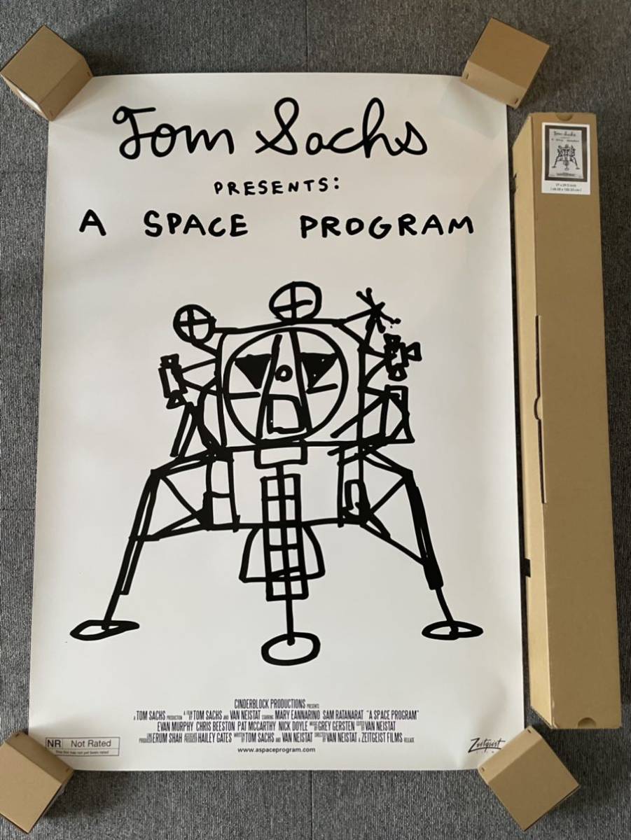 Tom Sachs Space Program 限定 ポスター トムサックス kyne Banksy 山口歴 花井祐介 村上隆 KAWS カウズ フィギュア キーホルダー 伊勢丹の画像1