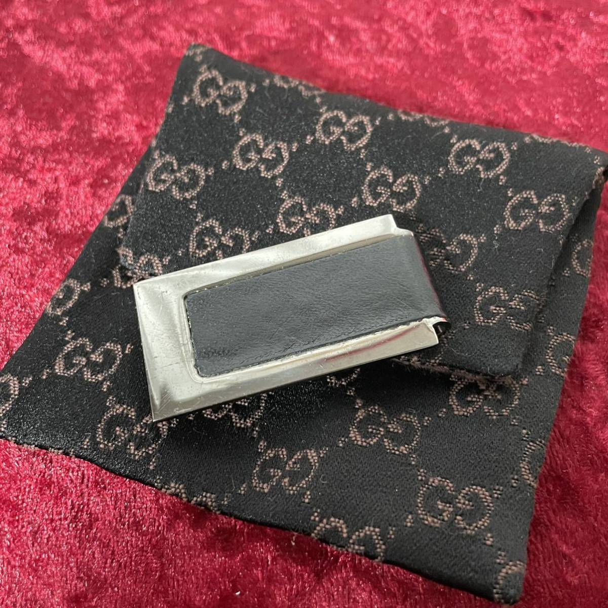 人気激安 GUCCI お札ケース マネークリップ レザー×ステンレス グッチ マネークリップ 人気激安 GUCCI お札ケース マネークリップ レザー×ステンレス グッチ マネークリップ