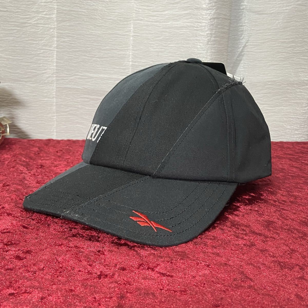 新品 VETEMENTS ヴェトモン リーボック コラボ 裁断 キャップ 帽子 www