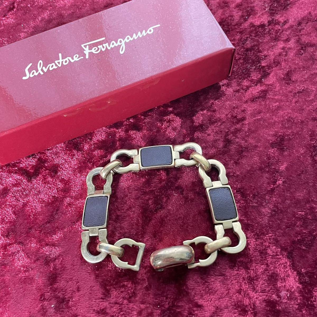 Salvatore Ferragamo ガンチーニ ブレスレット