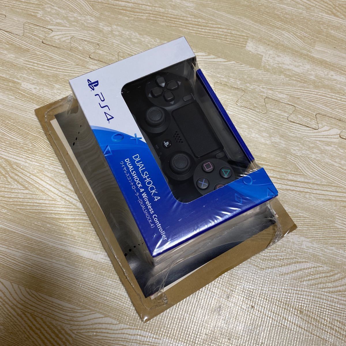 【新品未使用】PS4専用ワイヤレスコントローラー [DUALSHOCK4] ジェット・ブラック（CUH-ZCT2J）