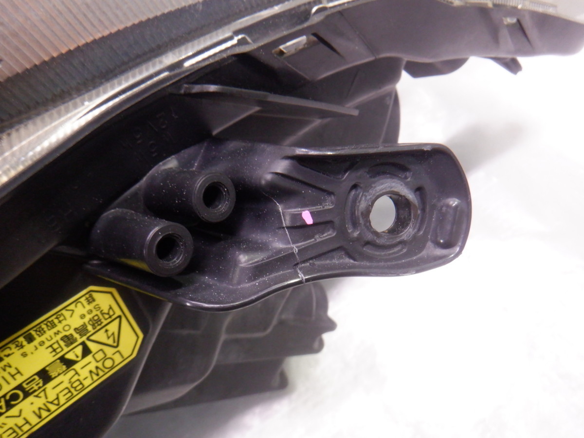 H21/3 DBA-ANH20W ヴェルファイア トヨタ純正 右側ヘッドランプ ライト