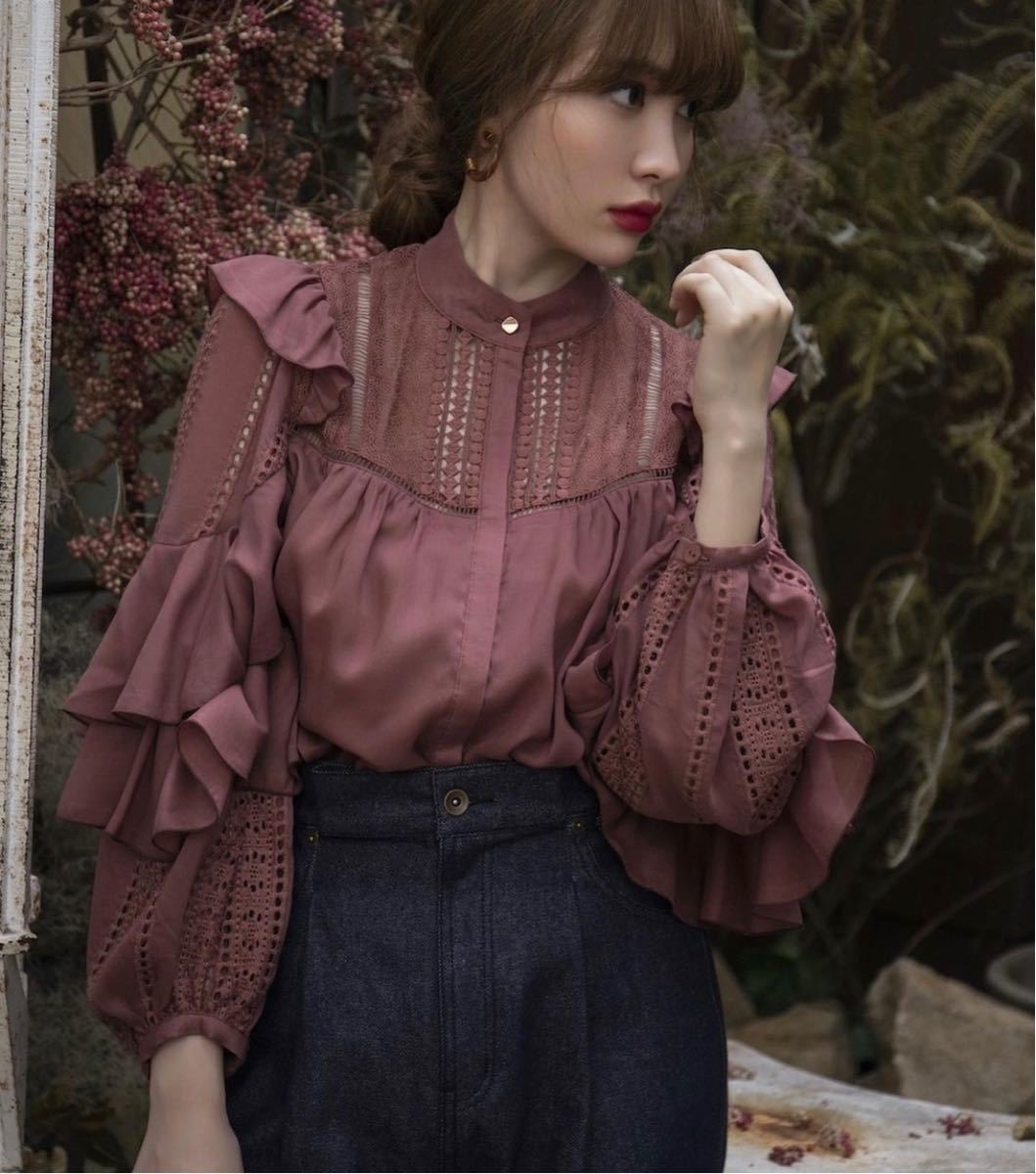 PayPayフリマ|Her lip to Puffed Sleeve Lace Blouse