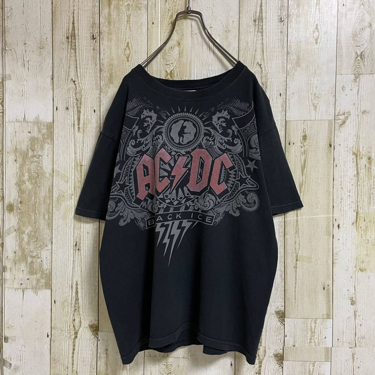 AC/DC ブラックアイス 悪魔の氷 ビッグプリント コピーライト 正規品 バンドTシャツ ロックTee アンビル製ボディ Lサイズ相当 古着
