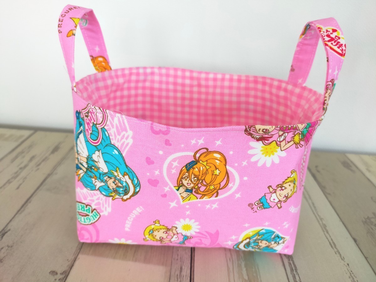 ハンドメイド　布バスケット（小）　ハグっとプリキュア②