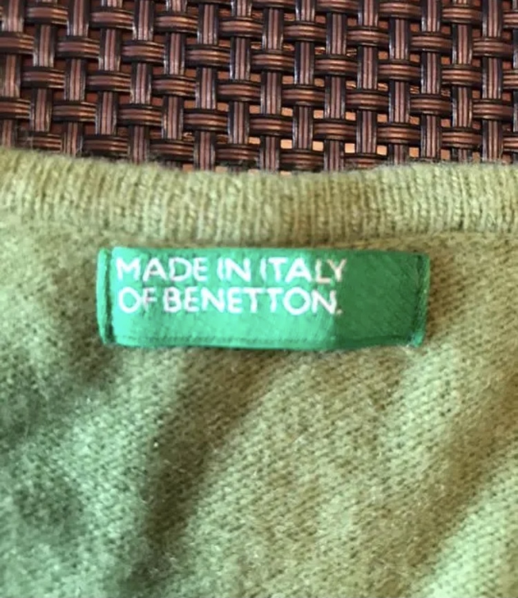 BENETTON lady's knitted!