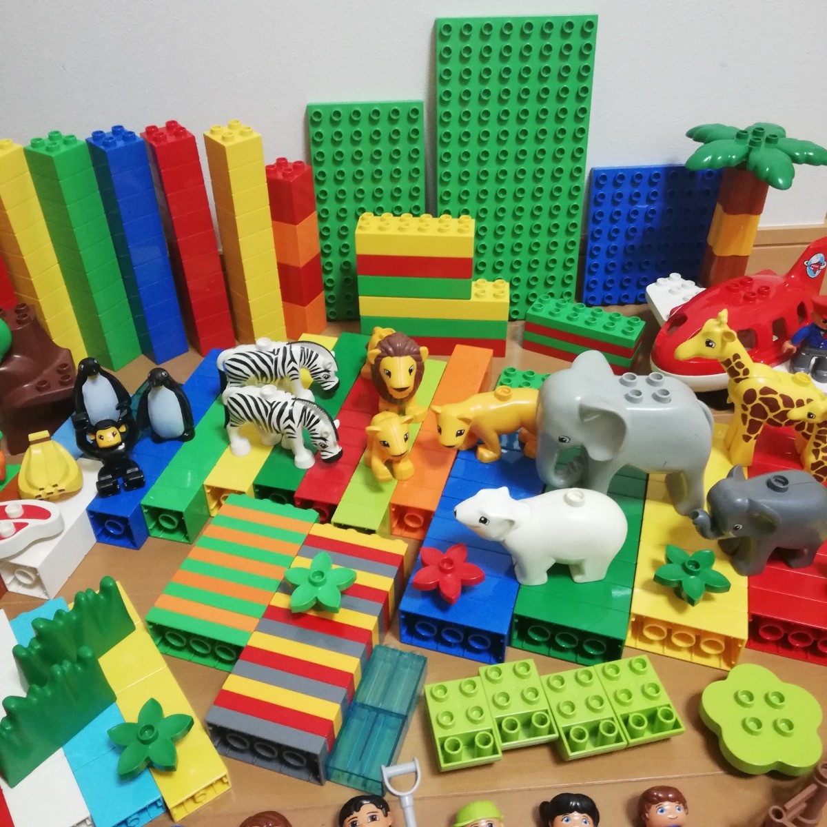 レゴデュプロ LEGO Duplo レゴ デュプロ　立体基板　動物　飛行機　船　フェンス　食べ物パーツ　どうぶつえん　レゴブロック