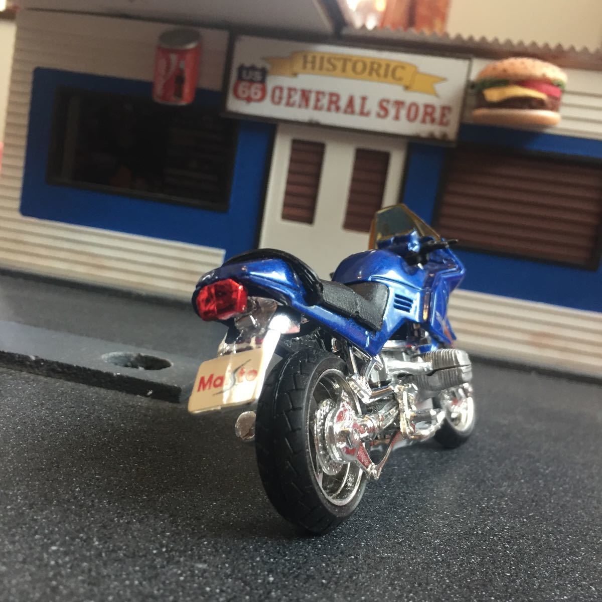 1/18スケールミニカーバイクBMW r1100rs_画像10