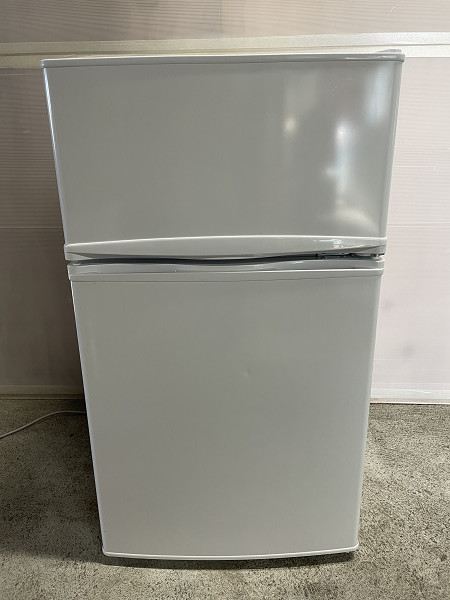 【良品】BESTEK 2019年製 2ドア冷蔵庫 BTMF211 85L コンパクト設計＆たっぷり容量！ 静音化 省エネ 一人暮らしにおすすめ！ 通電確認済み_画像1