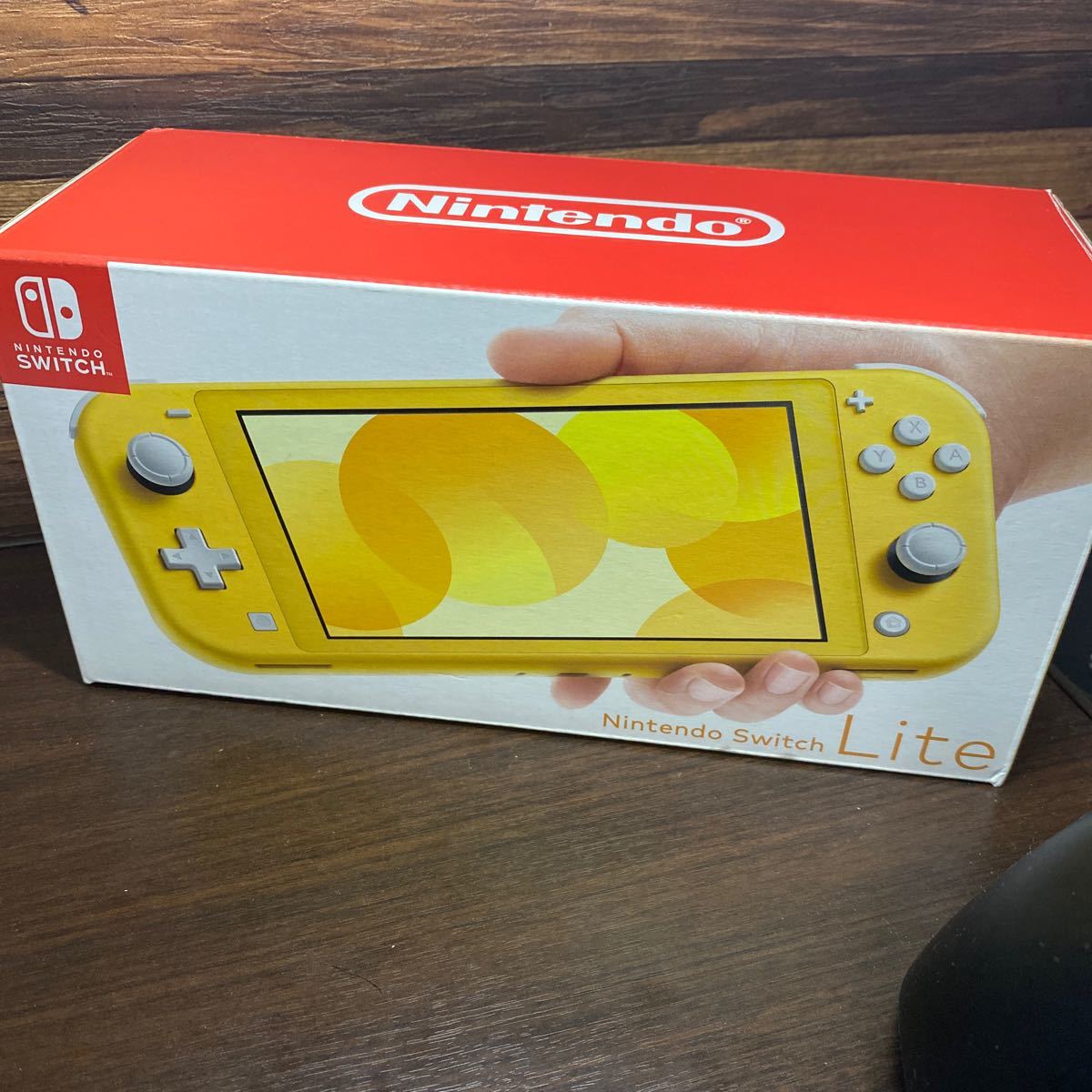 【ジョイコン販売台数150突破記念!】Nintendo Switch Lite イエロー