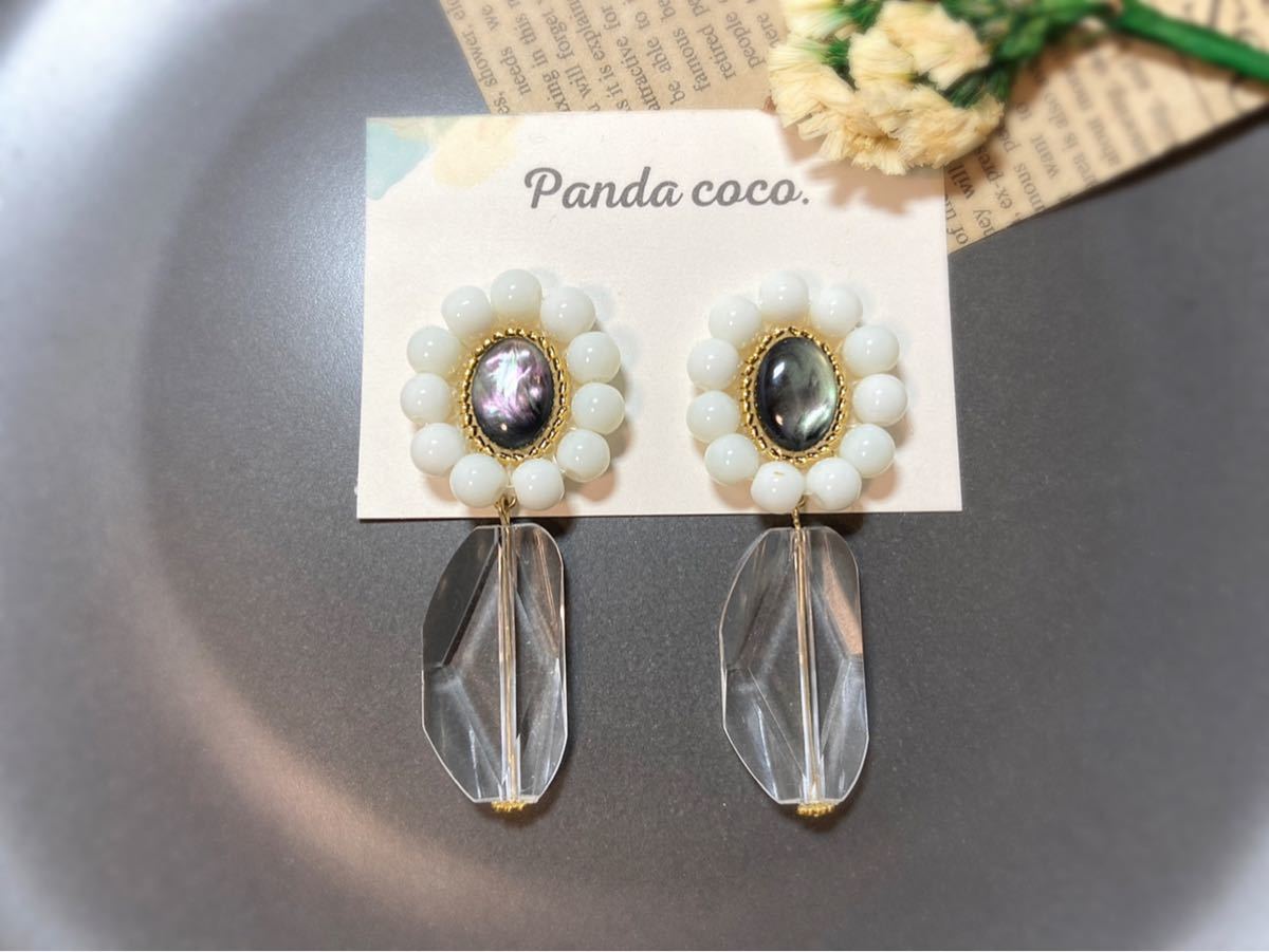 Paypayフリマ ハンドメイド 透明とホワイトのヴィンテージなビーズ刺繍アクセサリー Paypayフリマ ハンドメイド 透明とホワイトのヴィンテージなビーズ刺繍アクセサリー