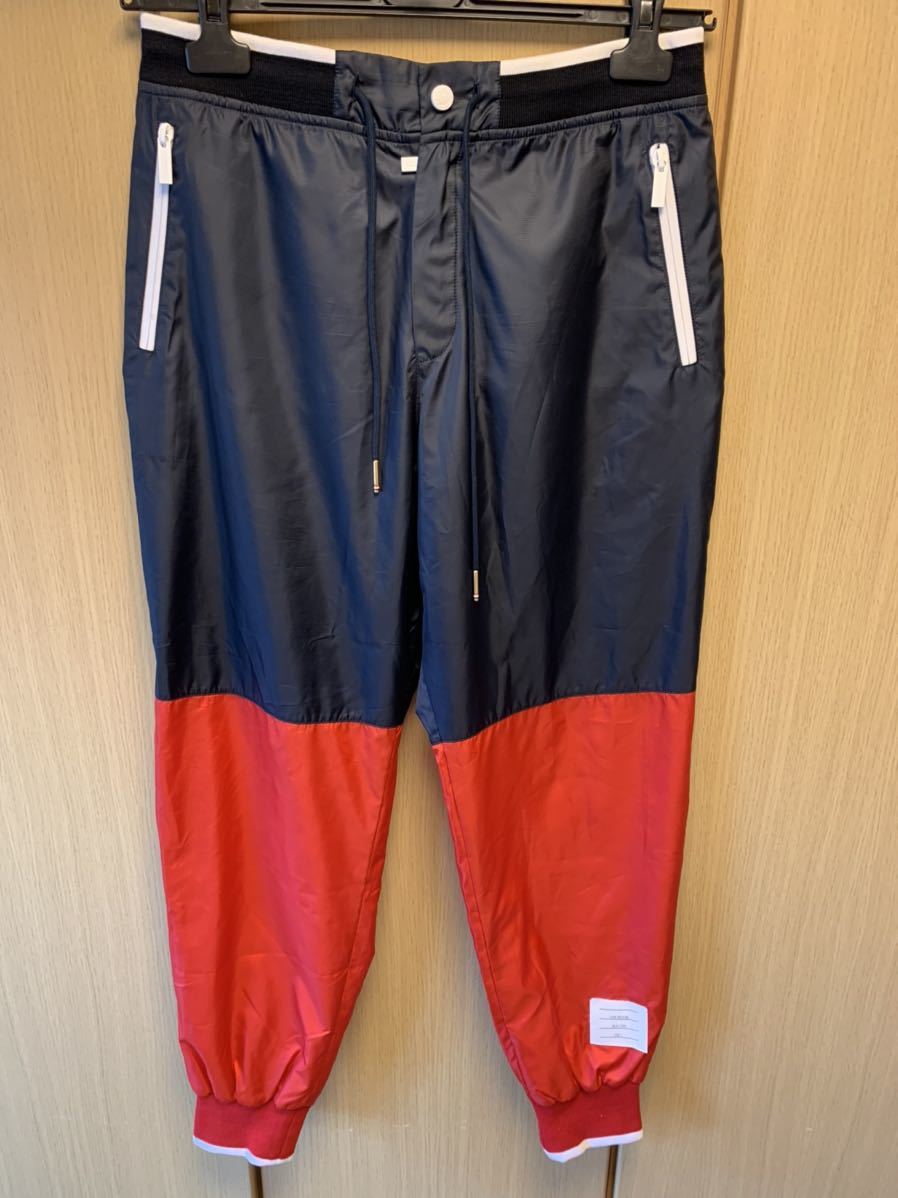 正規 19SS Thom Browne. トムブラウン ナイロン バイカラー イージー ジョガー ドローコード パンツ 紺赤 1. MJQ037B-03215960_画像1