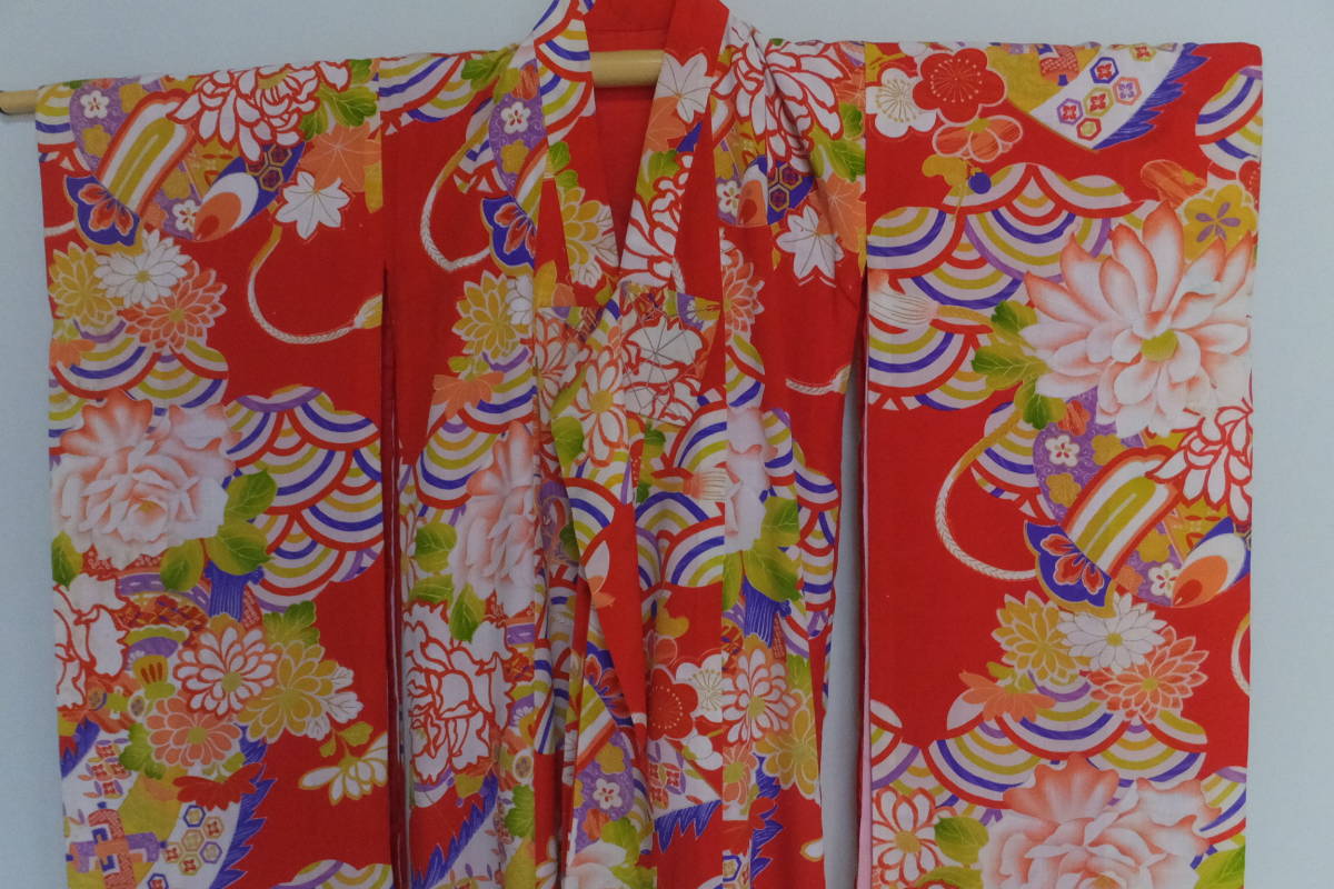  anti k woman ... three .. kimono .. silk 