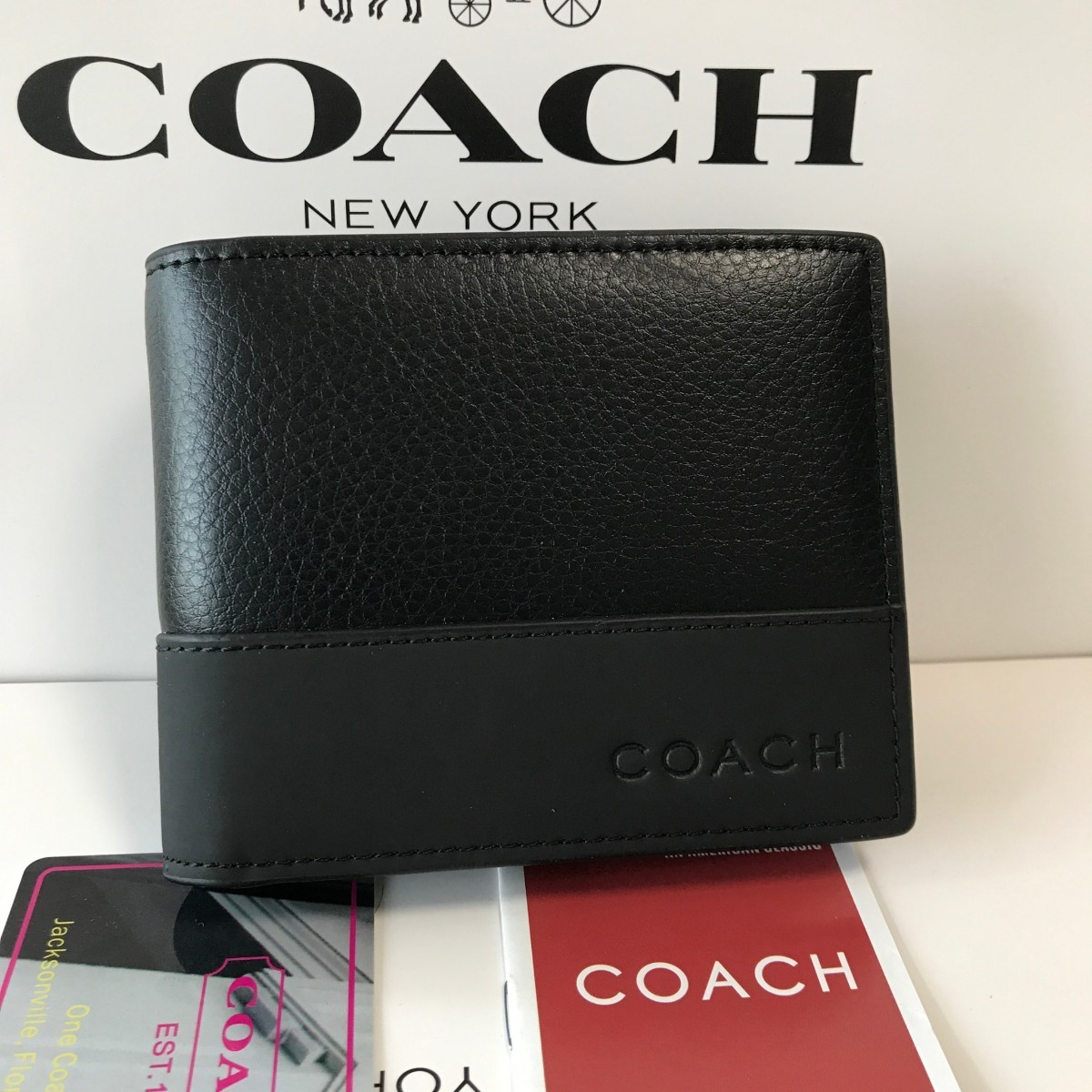日本人気超絶の 新品未使用 COACH コーチ メンズ カードケース付二つ折り財布 エンボス