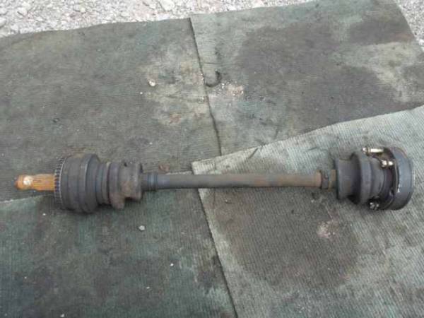 W210 Benz E320 avantgarde rear drive shaft left 271018JJ