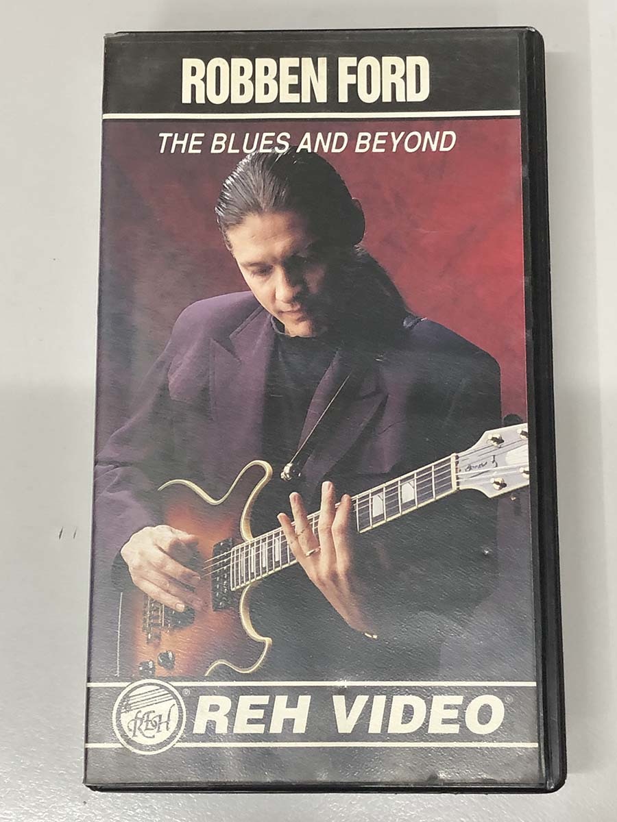 ● Robben Ford『THE BLUES & BEYOND』 VHS ロベン・フォード『ザ・ブルース・アンド・ビヨンド』 REH VIDEO 日本語対訳書付き REH821の画像1