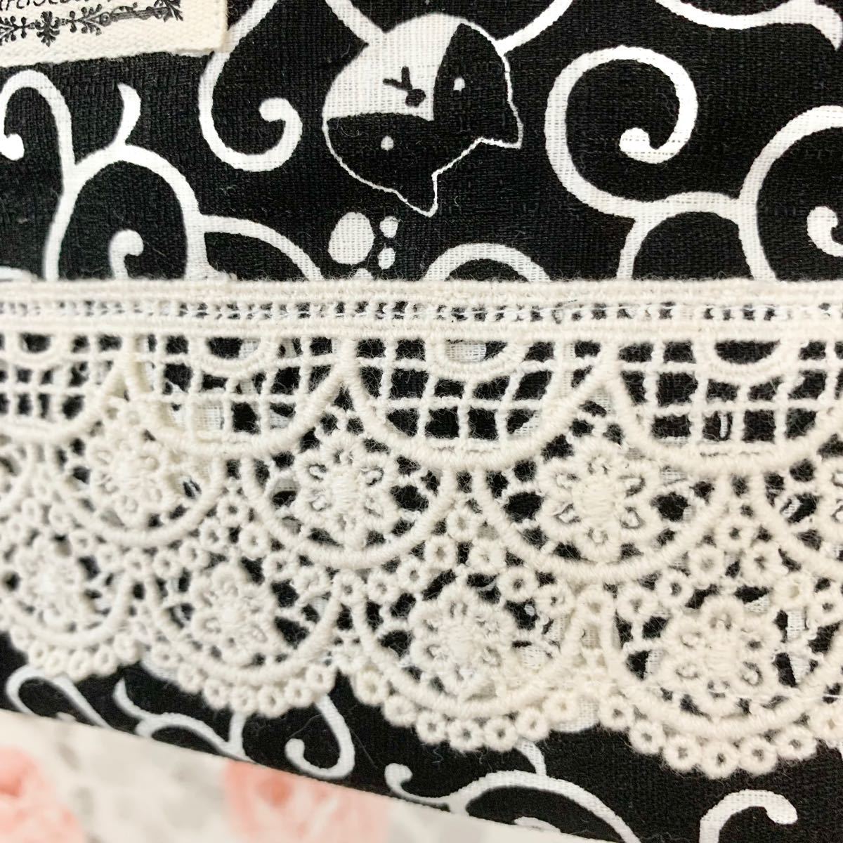 Paypayフリマ ハンドメイド レース ネコ 猫 ネコ 黒 トートバッグ 手さげ カバン 革 持ち手 手作りトートバッグ ハンドメイドバッグ 内ポケ Paypayフリマ ハンドメイド レース ネコ 猫 ネコ 黒 トートバッグ 手さげ カバン 革 持ち手 手作りトートバッグ ハンドメイドバッグ 内ポケ