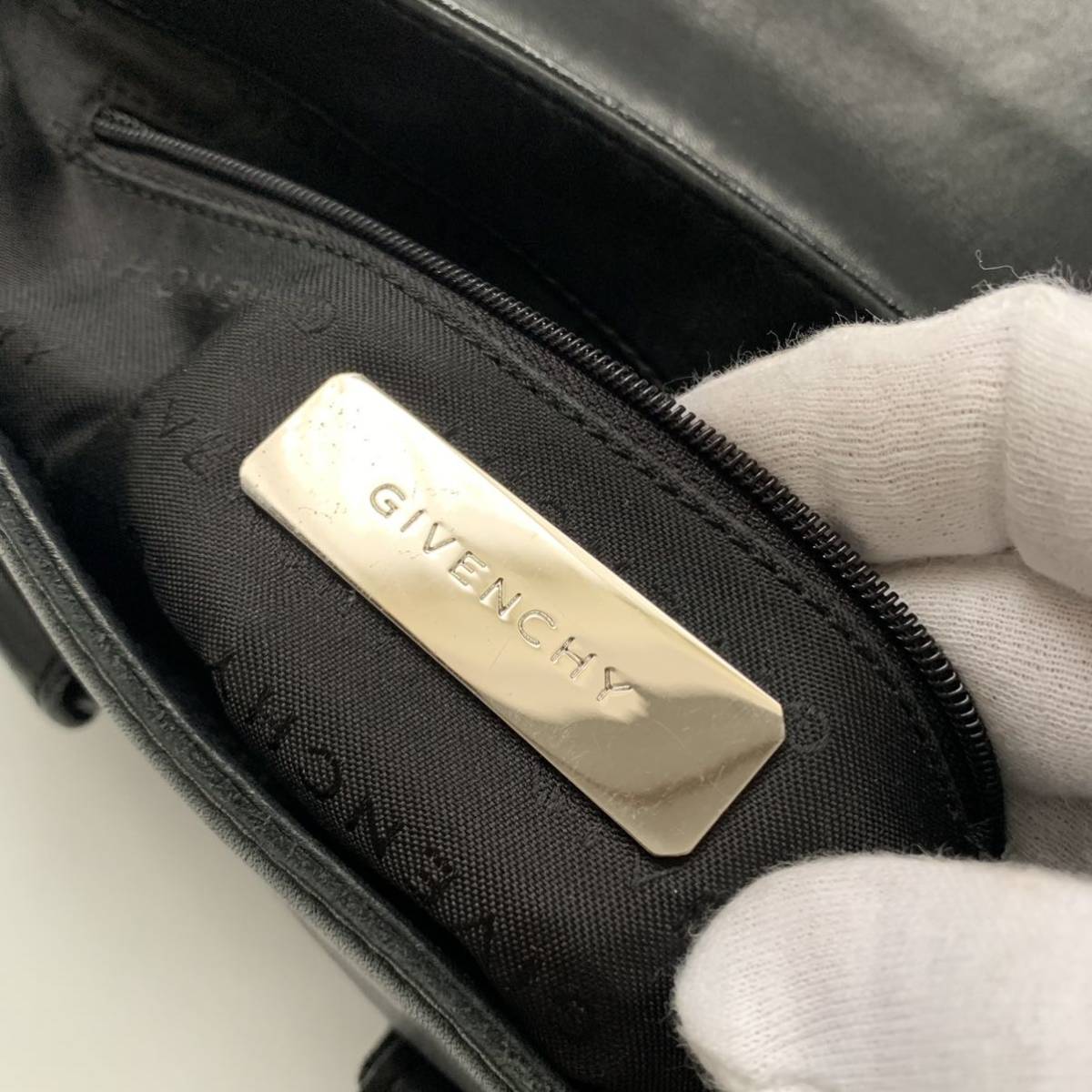 送料無料】GIVENCHY ジバンシー 本革 レザー トートバッグ 肩掛け