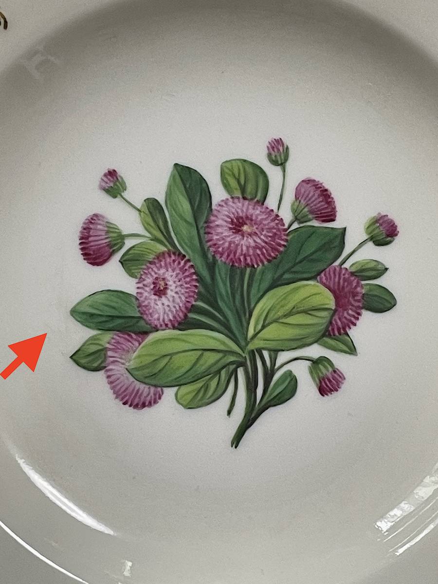 KPMアンティーク17.7cmの花柄のお皿。1837ー1844年のもの (1)-