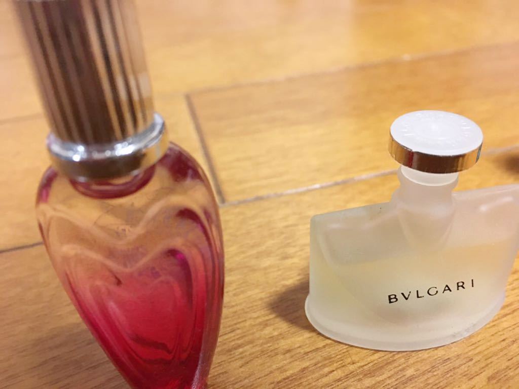 PayPayフリマ｜香水 ブルガリ BVLGARI エスカーダ ミニ香水 ミニボトル セット